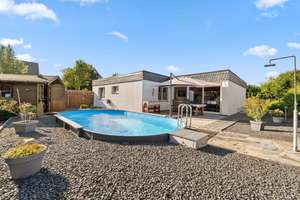 Einladender Bungalow mit modernem Ausbau und schönem Garten mit Pool – Die vollständige Adresse der Immobilie erhältst du vom Anbieter., 41189 Wickrathberg, Mönchengladbach – Vorschaubild 29