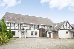 Sibbesse-Almstedt: Einfamilienhaus. Modernes OG, renovierungsbedürftiges EG – Die vollständige Adresse der Immobilie erhältst du vom Anbieter., 31079 Almstedt – Vorschaubild 1