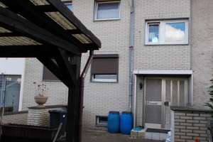 Freundliches 5-Zimmer-Reihenmittehaus zum Kauf in Wolfsburg – Lindenstrasse 81, 38448 Vorsfelde, Wolfsburg – Vorschaubild 2
