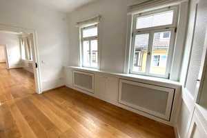 BEGEHRTE INNENSTADTLAGE: ** ANSPRUCHSVOLLES STADTHAUS MIT CHARME & ALTBAUFLAIR ** – Hochtaunuskreis – Vorschaubild 10