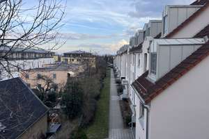 Helle 2 Zimmer Wohnung mit Balkon – sofort bezugsfertig!