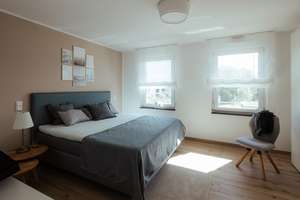 Erstbezug: 5,5-Zimmer RMH in Stade· 130 m² · lichtdurchflutet & komfortabel · ab 06/26 zu mieten! – Die vollständige Adresse der Immobilie erhältst du vom Anbieter., 21680 Stade – Vorschaubild 7