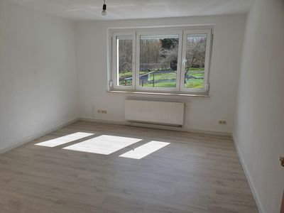 Ruhiges Wohnen  mit Gartenanteil & Garage in Wintersdorf Gröba