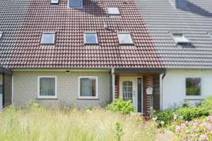 Familienglück in Kiel-Holtenau – Reihenhaus in Sackgassenlage mit viel Potenzial zur Verwirklichung – Die vollständige Adresse der Immobilie erhältst du vom Anbieter., 24159 Holtenau, Kiel – Vorschaubild 2