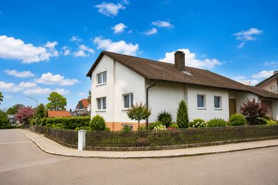 Familien- und Mehrgenerationenhaus mit großem Garten und viel Potenzial