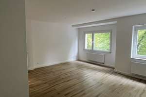 Renovierte und helle 2-Zimmer Wohnung mit Balkon – Brandtsplatz 3, 50825 Neuehrenfeld, Köln – Vorschaubild 3