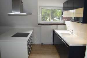Geschmackvolle, modernisierte 2-Raum-DG-Wohnung in Köln Ostheim mit moderner Einbauküche – Frankfurter Str. 601, 51107 Köln – Vorschaubild 9