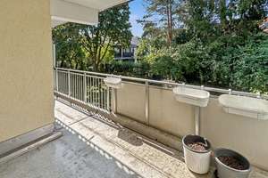 Unweit dem historischen Pfanzeltplatz! Bezugsfreie 2-Zimmer-Wohnung mit Südbalkon und TG-Stellplatz – Die vollständige Adresse der Immobilie erhältst du vom Anbieter., 81737 Altperlach, München – Vorschaubild 2