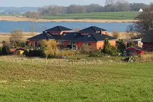 Moderne Doppelhaushälfte im Toskanastil mit Wasserblick - Provisionsfrei! – Grubnow 1b, 18569 Rügen (Kreis) – Vorschaubild 24