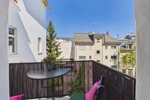 Helle Altbauwohnung mit Balkon, nahe der Adolfsallee und fußläufig zum Bahnhof ! – Die vollständige Adresse der Immobilie erhältst du vom Anbieter., 65185 Mitte, Wiesbaden – Vorschaubild 6