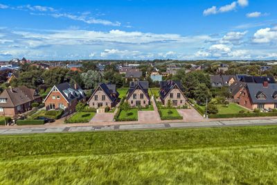 Stilvolles Wohnen an den Wiesen – hochwertige Architektur trifft auf modernes Wohnambiente