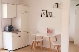 Helle, ansprechende 1,5-Raum-Wohnung in Reutlingen-72766 möbliert, mit Schwimmbad und Sauna  – Die vollständige Adresse der Immobilie erhältst du vom Anbieter., 72766 Reutlingen-Mitte, Reutlingen – Vorschaubild 9