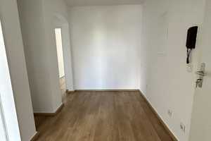 Exklusive 3-Zimmer-Wohnung mit gehobener Innenausstattung mit EBK in Düsseldorf – Rather Straße 62, 40476 Düsseldorf – Vorschaubild 4