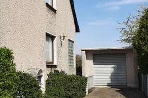 Familienfreundliches Einfamilienhaus mit zwei Wohneinheiten - provisionsfrei – Die vollständige Adresse der Immobilie erhältst du vom Anbieter., 38442 Ehmen, Wolfsburg – Vorschaubild 4