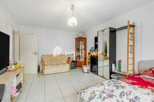 Property thumbnail 1