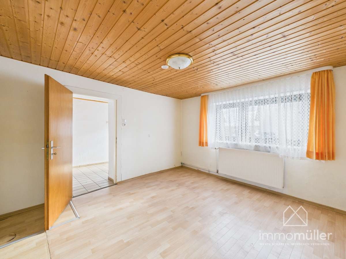 Immobilie in Lautersheim - Einfamilienhaus mit 146 m², Wintergarten & Balkon – familiärer Lage von Lautersheim - Bild 11