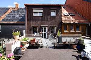 Wernigerode: Charmantes Reihenmittelhaus mit Terrasse und Garage! – Harz (Kreis) – Vorschaubild 1