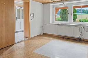 Traumhaftes Familienhaus mit Pool und großem Garten – Willkommen zu Hause – Die vollständige Adresse der Immobilie erhältst du vom Anbieter., 84326 Falkenberg – Vorschaubild 13