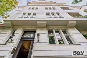 Vermietete Dachgeschosswohnung mit Balkon & Aufzug – herrschaftlicher Altbau in Grunewald – Die vollständige Adresse der Immobilie erhältst du vom Anbieter., 14193 Schmargendorf, Berlin – Vorschaubild 8