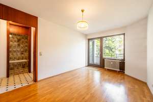AIGNER - Seltene Gelegenheit: Großzügige 3-Zimmer-Wohnung mit drei Balkonen in Top-Lage – Die vollständige Adresse der Immobilie erhältst du vom Anbieter., 80796 Neuschwabing, München – Vorschaubild 4