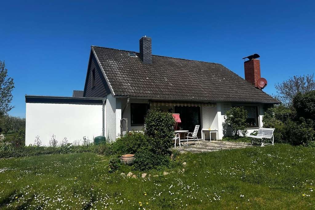 Immobilie in Altenkrempe - Einfamilienhaus mit Garage in Altenkrempe - Bild 0