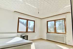 Großzügiges Wohnhaus mit 3 Wohneinheiten in sonniger Lage – Zollernalbkreis – Vorschaubild 8