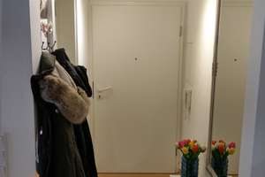 Stilvolle, möblierte 1,5-Zimmer-Maisonette-Wohnung mit EBK am Friedensplatz in Rüsselsheim am Main – Friedensplatz 12, 65428 Rüsselsheim am Main – Vorschaubild 2