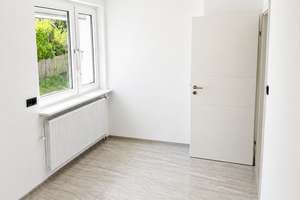 Erstbezug nach Sanierung: moderne 3-Zimmer-Wohnung mit Balkon in Wuppertal-Langerfeld – Die vollständige Adresse der Immobilie erhältst du vom Anbieter., 42389 Langerfeld-Beyenburg, Wuppertal – Vorschaubild 4