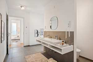 Exklusives Penthouse mit über den Dächern von Wiesbaden – Die vollständige Adresse der Immobilie erhältst du vom Anbieter., 65189 Südost, Wiesbaden – Vorschaubild 13