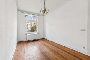 Charmante Altbauwohnung im Herzen von Eimsbüttel – Die vollständige Adresse der Immobilie erhältst du vom Anbieter., 20255 Eimsbüttel (Ortsteil), Hamburg – Vorschaubild 2