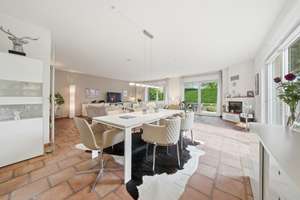 Großzügiges Einfamilienhaus in ruhiger Lichterfelder Lage mit Kamin, Garten, Garage und Vollkeller – Hasselfelder Weg 37, 12209 Lichterfelde, Berlin – Vorschaubild 5
