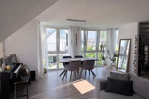 Charmante Maisonettewohnung mit Dachterasse in Düsseldorf, Lörick