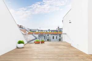 Wohnen über den Dächern von Charlottenburg – Dachgeschoss mit Kamin und 22m² Terrasse – Uhlandstraße 129, 10717 Wilmersdorf, Berlin – Vorschaubild 2