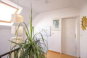 Großzügige und charmante 3-Zimmer Maisonette-Dachgeschoss-Wohnung in Mainz-Kastel – Die vollständige Adresse der Immobilie erhältst du vom Anbieter., 55252 Mainz-Kastel, Wiesbaden – Vorschaubild 11