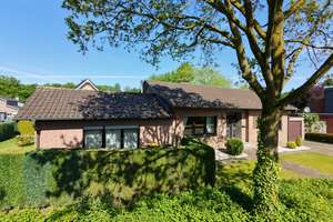 Im schönen Reichswalde: ein ruhig gelegener Bungalow mit angebautem Wohnzimmer, Keller und Garage – Eichenwinkel 1, 47533 Kleve – Vorschaubild 3