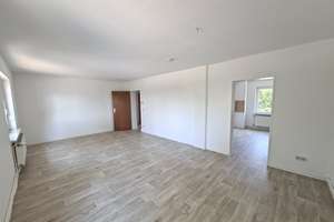 Schöne Familienwohnung in ländlicher Idylle – H.-Kasten-Straße 34, 39218 Schönebeck (Elbe) – Vorschaubild 1