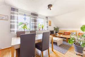 Helle 3-Zimmer-Dachgeschosswohnung (Zweifamilienhaus) in Uni-Nähe – ideal für Singles, Paare oder WG – Die vollständige Adresse der Immobilie erhältst du vom Anbieter., 34127 Nord (Holland), Kassel – Vorschaubild 6