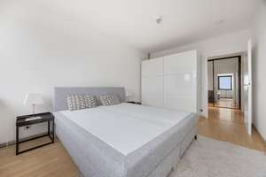 Skylineblick aus der 21. Etage, urbanes Living über den Dächern Hamburgs – Die vollständige Adresse der Immobilie erhältst du vom Anbieter., 22083 Barmbek-Süd, Hamburg – Vorschaubild 12