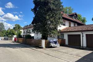 Bezugsfrei! Große 3-Zi.-DG-Whg. mit Südbalkon, Kachelofen und eigenem Gartenanteil, inkl. Garage – Die vollständige Adresse der Immobilie erhältst du vom Anbieter., 81739 Waldperlach, München – Vorschaubild 15