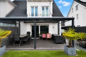 Familienfreundlich, energieeffizient und mit viel Platz im gesamten Haus – Die vollständige Adresse der Immobilie erhältst du vom Anbieter., 44339 Brechten, Dortmund – Vorschaubild 1
