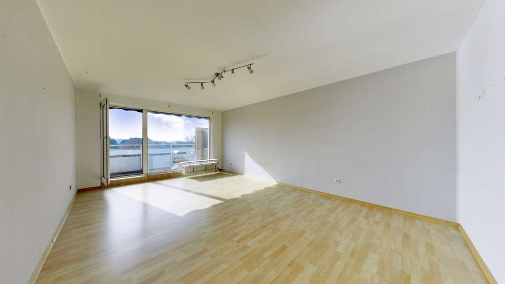 Immobilie in Ratingen - „Dem Himmel ein Stück näher: Helles Wohnerlebnis in Ratingen-Mitte“ - Bild 1