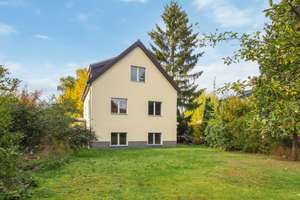 Ihre Chance zum Traumhaus: außen fertig, innen voller Möglichkeiten! – Die vollständige Adresse der Immobilie erhältst du vom Anbieter., 12309 Lichtenrade, Berlin – Vorschaubild 2