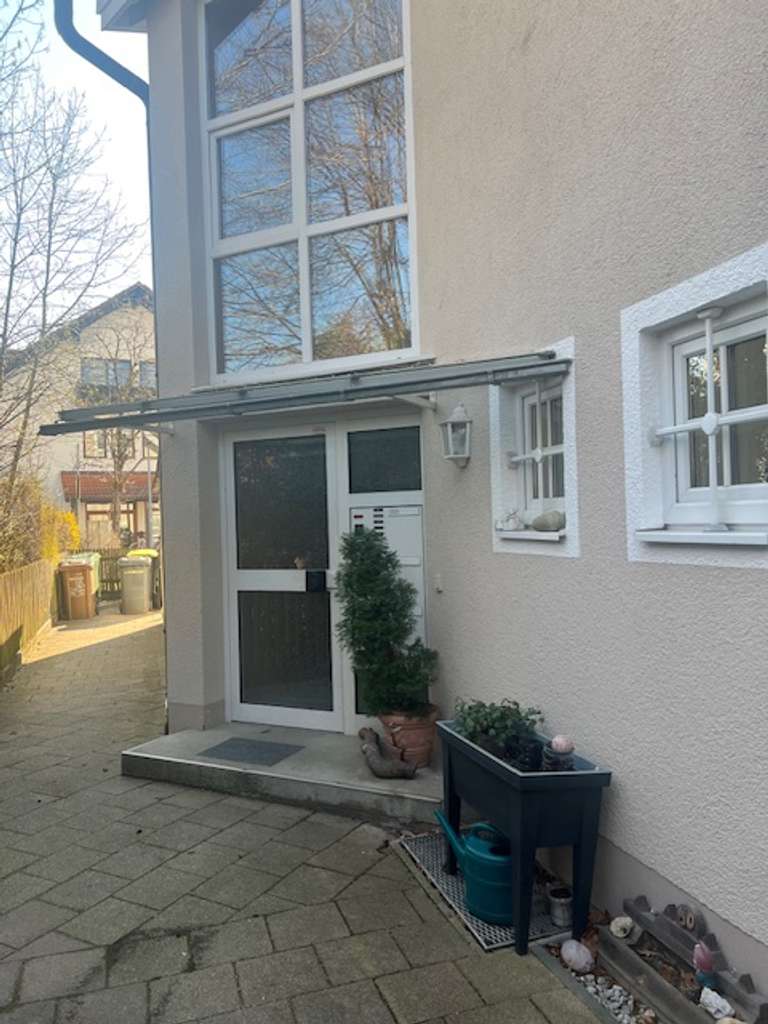 Immobilie in Höhenkirchen-Siegertsbrunn - Wohn- und Geschäftshaus im Südosten des Landkreises München - Bild 3