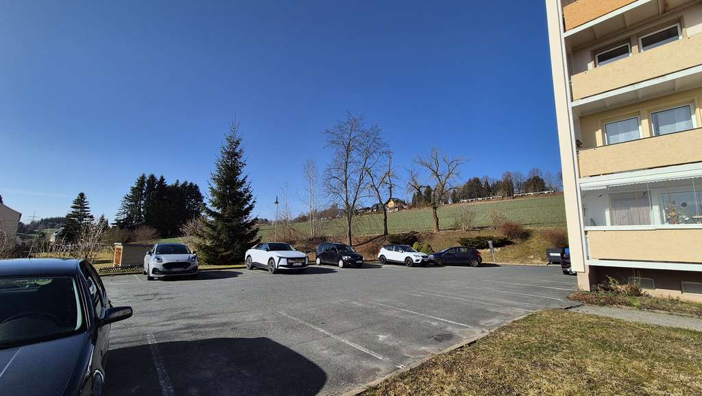 Immobilie in Elterlein - Tolle 2-Zimmer-Wohnung mit Balkon & herrlicher Aussicht in ruhiger Wohnsiedlung in Elterlein - Bild 3