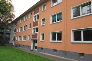 *DU Nähe Zentrum: 2 Zimmer-Wohnung mit Balkon in Sanierungsphase* – Paul-Esch-Str. 12, 47053 Hochfeld, Duisburg – Vorschaubild 1