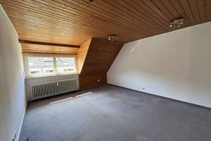 Gemütliche Dachgeschosswohnung mit Blick ins Grüne - sofort verfügbar – 70329 Hedelfingen (Ortsteil), Stuttgart – Vorschaubild 4