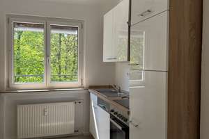 Wunderschöne helle 2 Zimmer Wohnung mit Balkon und Einbauküche am Stadewäldchen