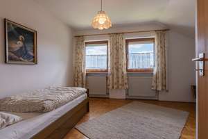 Passau-Neustift/Zentrum: Einfamilienhaus mit Einliegerwohnung – Die vollständige Adresse der Immobilie erhältst du vom Anbieter., 94036 Neustift, Passau – Vorschaubild 6