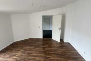 **Renovierte 4-Raumwohnung mit neuer Einbauküche** – Südstraße 8, 39104 Magdeburg – Vorschaubild 7