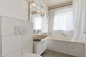 ! Sofort bezugsfrei mit Ausbaureserve ! Ruhig gelegenes Reihenmittelhaus mit Garten in Bonn-Duisdorf – Die vollständige Adresse der Immobilie erhältst du vom Anbieter., 53123 Duisdorf, Bonn – Vorschaubild 10